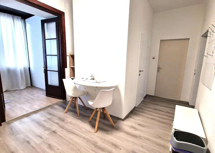 Apartament Gudzevic Fu A 4 *